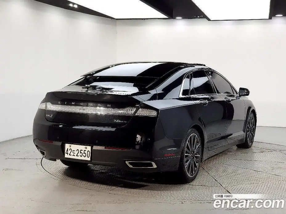 Lincoln MKZ 2015 2.0 автомат (гидро), фото 4 Lincoln MKZ 2015 2.0 автомат (гидро), фото 4