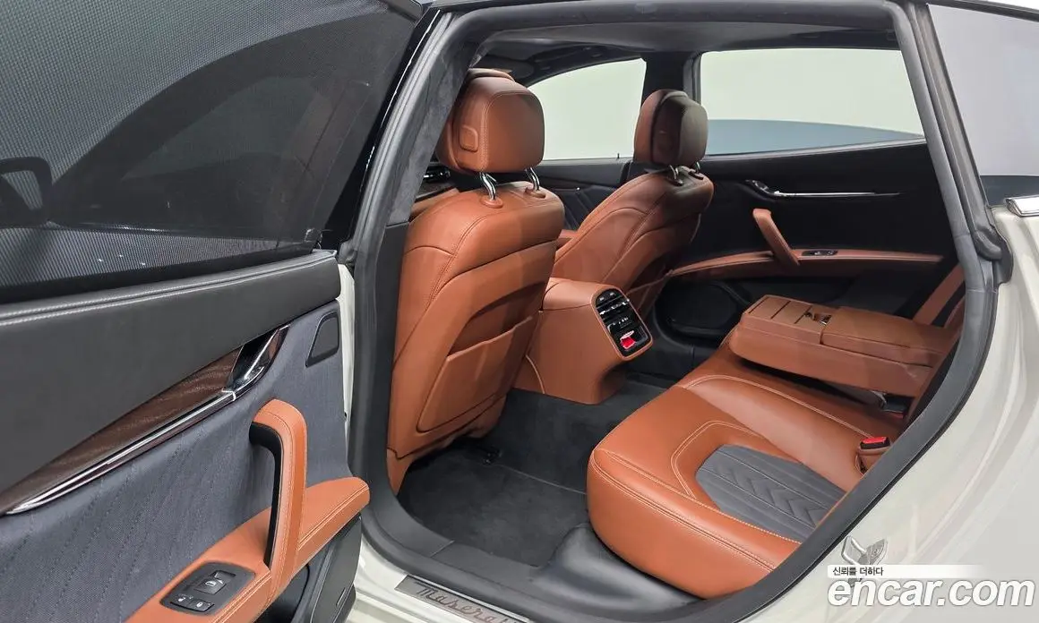 Maserati Quattroporte 2018 3.0 автомат (гидро), фото 18 Maserati Quattroporte 2018 3.0 автомат (гидро), фото 18