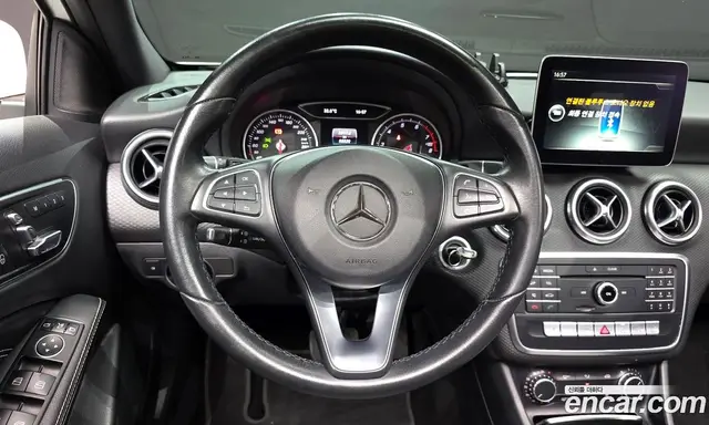 Mercedes-Benz A-Class 2017 1.6 автомат (гидро), миниатюра 12