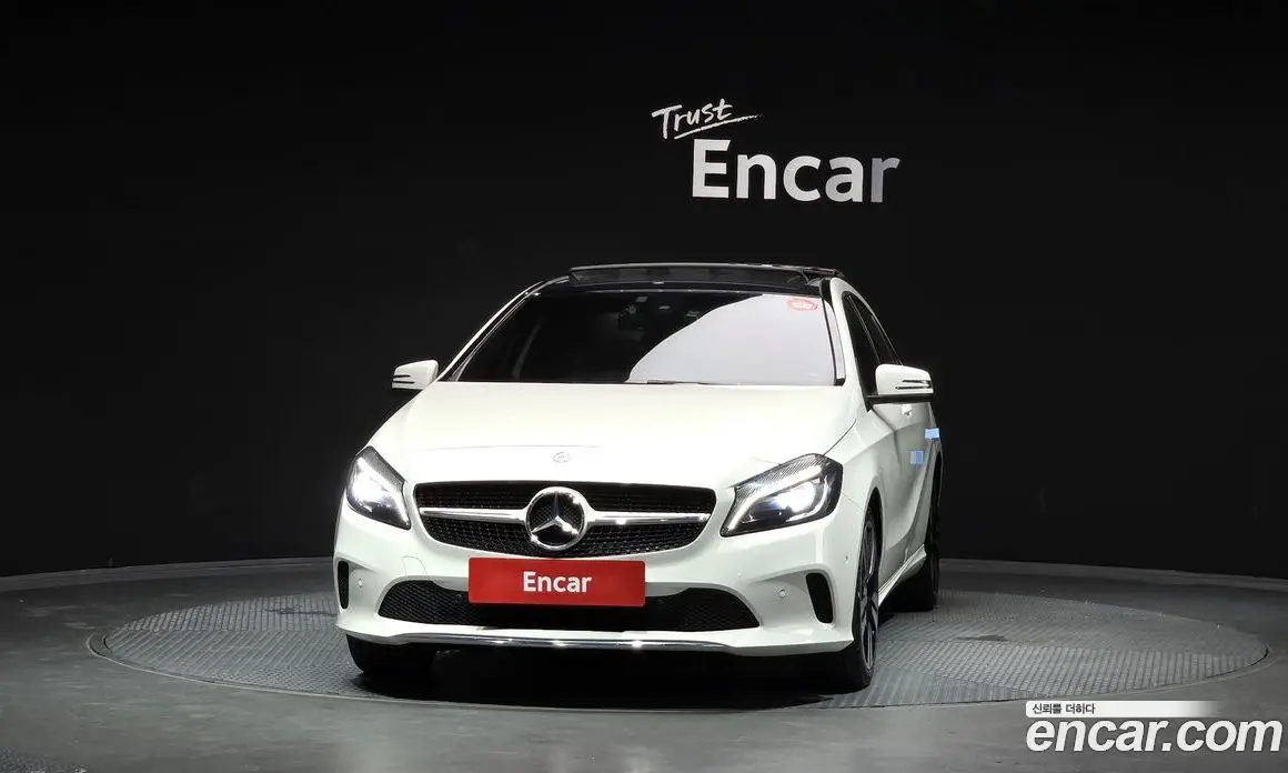 Mercedes-Benz A-Class 2017 1.6 автомат (гидро), фото 3 Mercedes-Benz A-Class 2017 1.6 автомат (гидро), фото 3