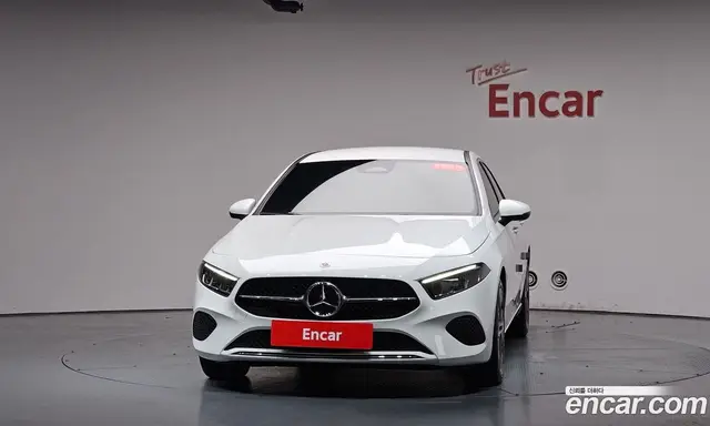 Mercedes-Benz A-Class 2024 2.0 автомат (гидро), миниатюра 2