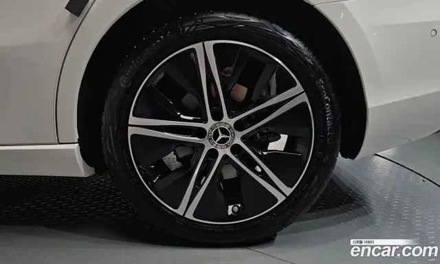 Mercedes-Benz A-Class 2024 2.0 автомат (гидро), миниатюра 6