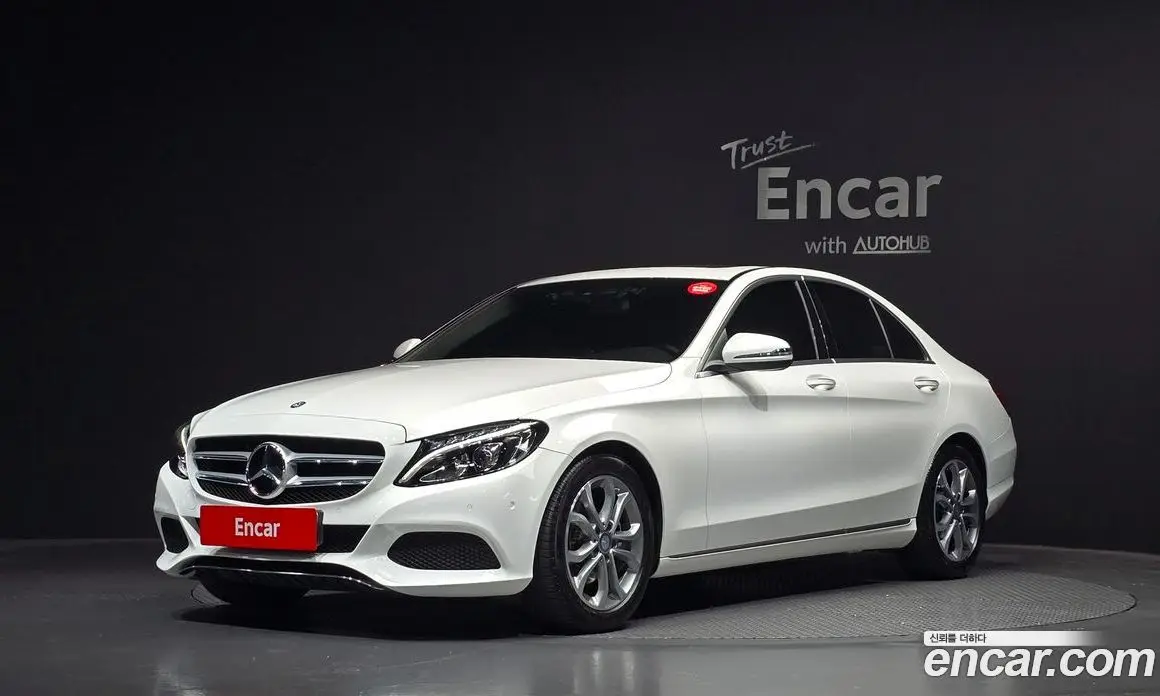 Mercedes-Benz C-Class 2016 2.0 автомат (гидро), фото 1 Mercedes-Benz C-Class 2016 2.0 автомат (гидро), фото 1