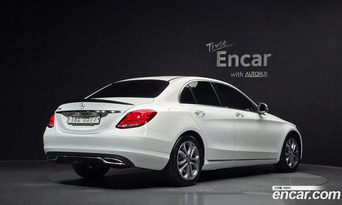 Mercedes-Benz C-Class 2016 2.0 автомат (гидро), фото 2 Mercedes-Benz C-Class 2016 2.0 автомат (гидро), фото 2