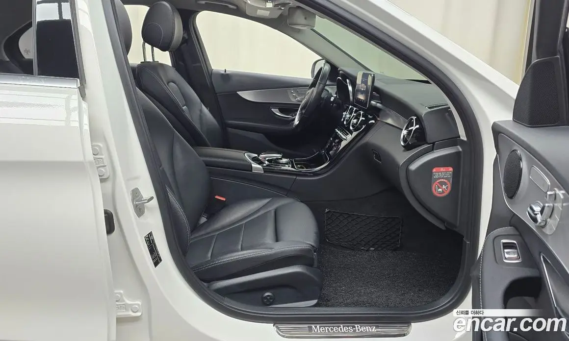Mercedes-Benz C-Class 2016 2.0 автомат (гидро), фото 11 Mercedes-Benz C-Class 2016 2.0 автомат (гидро), фото 11