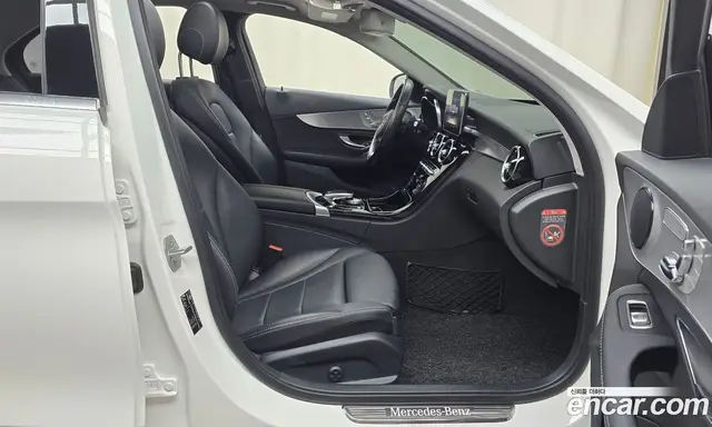 Mercedes-Benz C-Class 2016 2.0 автомат (гидро), миниатюра 11 Mercedes-Benz C-Class 2016 2.0 автомат (гидро), миниатюра 11