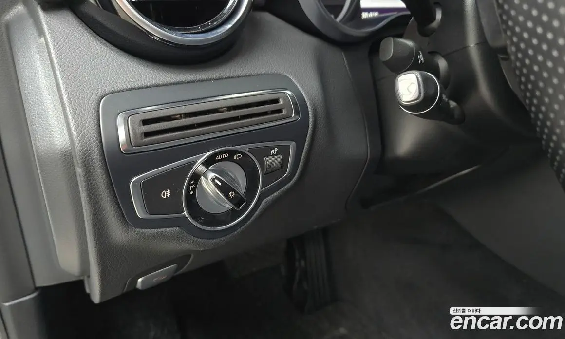 Mercedes-Benz C-Class 2016 2.0 автомат (гидро), фото 18 Mercedes-Benz C-Class 2016 2.0 автомат (гидро), фото 18
