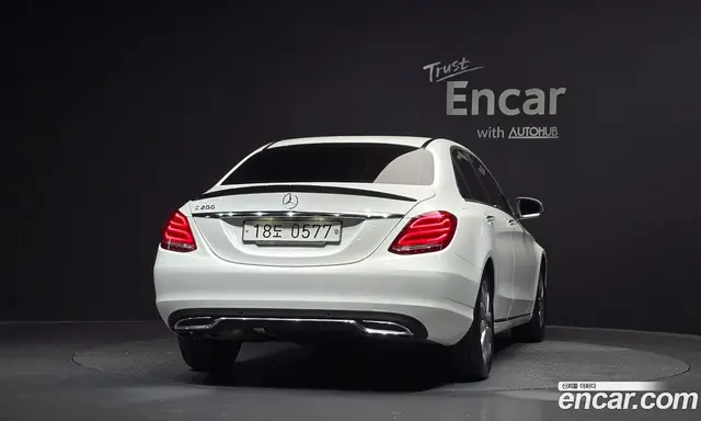 Mercedes-Benz C-Class 2016 2.0 автомат (гидро), миниатюра 4 Mercedes-Benz C-Class 2016 2.0 автомат (гидро), миниатюра 4