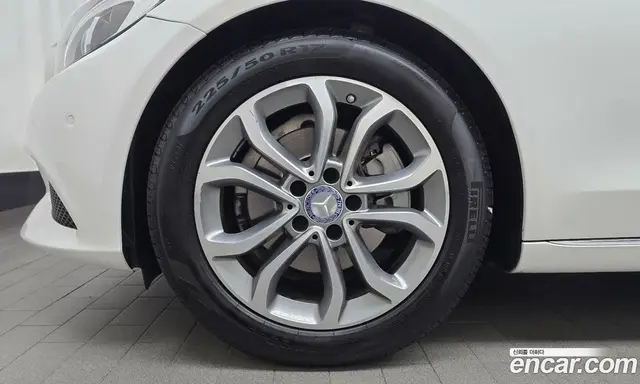 Mercedes-Benz C-Class 2016 2.0 автомат (гидро), миниатюра 5 Mercedes-Benz C-Class 2016 2.0 автомат (гидро), миниатюра 5