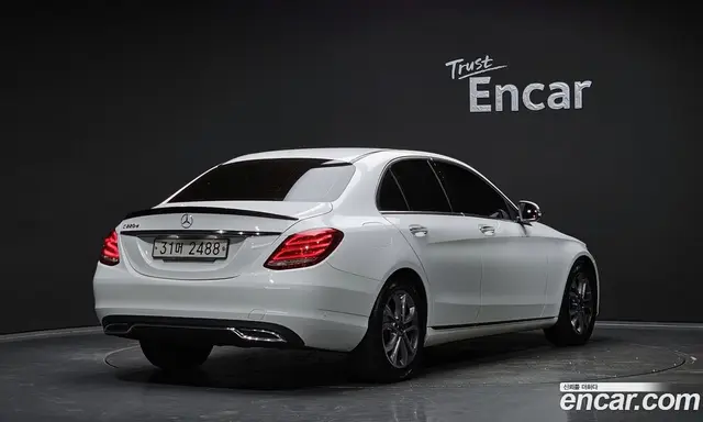 Mercedes-Benz C-Class 2017 2.1 автомат (гидро), миниатюра 2 Mercedes-Benz C-Class 2017 2.1 автомат (гидро), миниатюра 2
