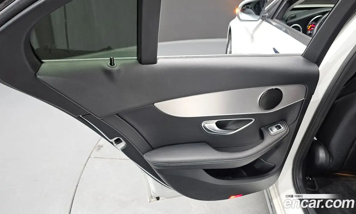 Mercedes-Benz C-Class 2017 2.1 автомат (гидро), фото 15 Mercedes-Benz C-Class 2017 2.1 автомат (гидро), фото 15
