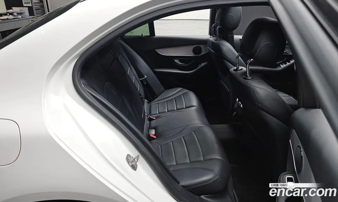 Mercedes-Benz C-Class 2017 2.1 автомат (гидро), фото 16 Mercedes-Benz C-Class 2017 2.1 автомат (гидро), фото 16
