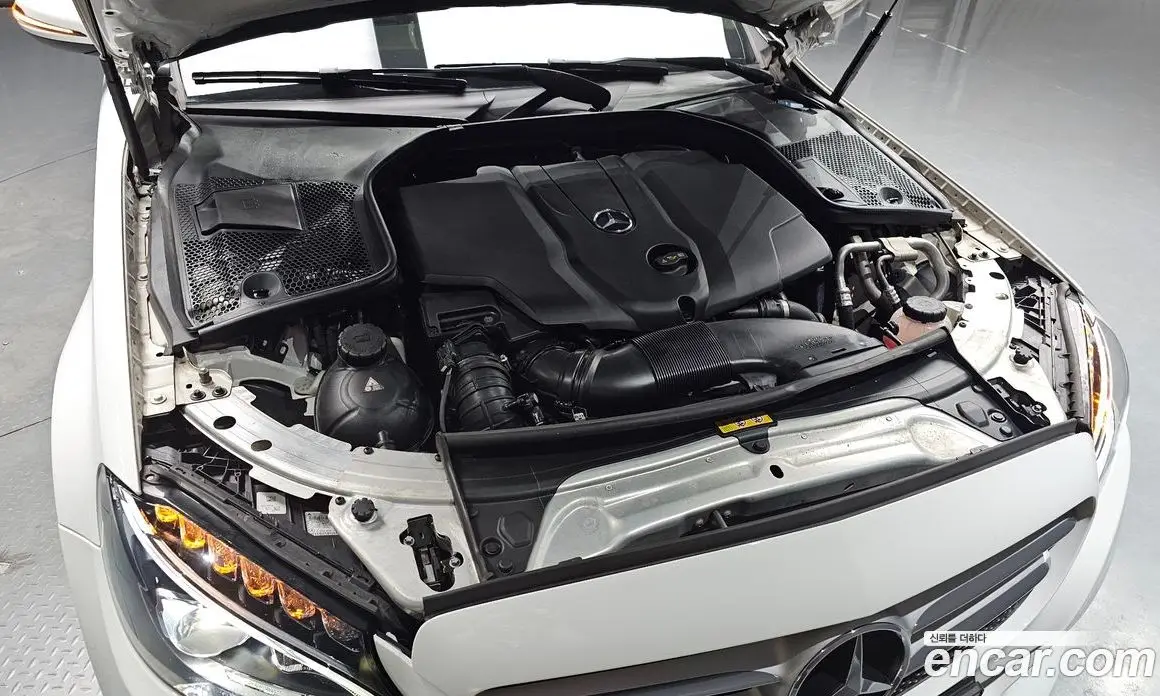 Mercedes-Benz C-Class 2017 2.1 автомат (гидро), фото 6 Mercedes-Benz C-Class 2017 2.1 автомат (гидро), фото 6