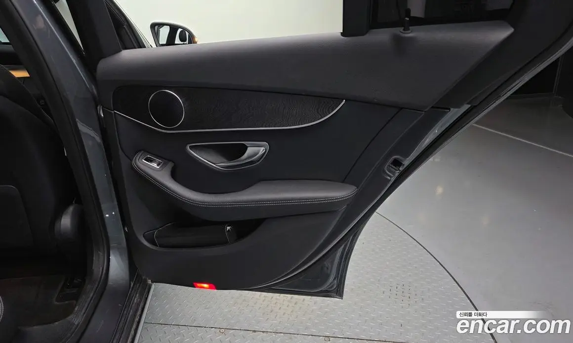Mercedes-Benz C-Class 2019 1.9 автомат (гидро), фото 15