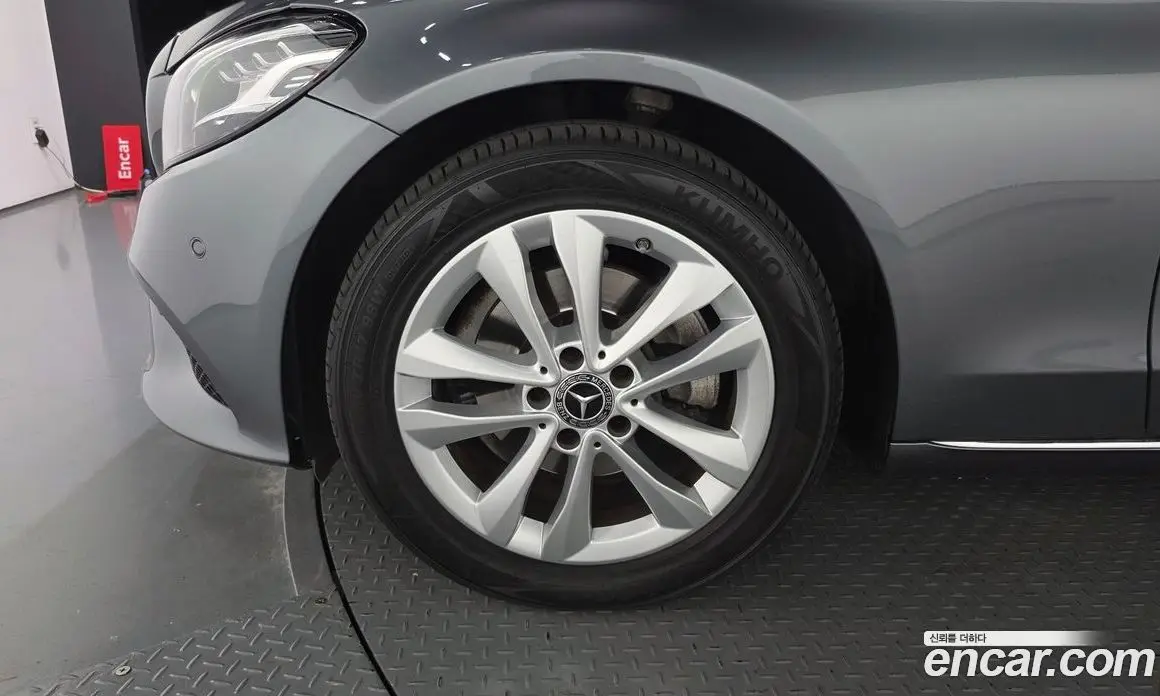 Mercedes-Benz C-Class 2019 1.9 автомат (гидро), фото 5