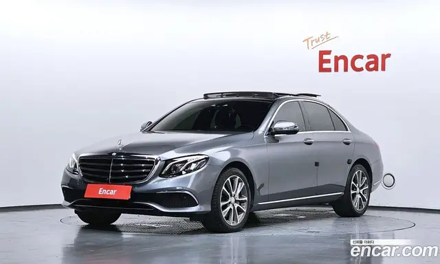 Mercedes-Benz E-Class 2016 2.0 автомат (гидро), миниатюра 1 Mercedes-Benz E-Class 2016 2.0 автомат (гидро), миниатюра 1