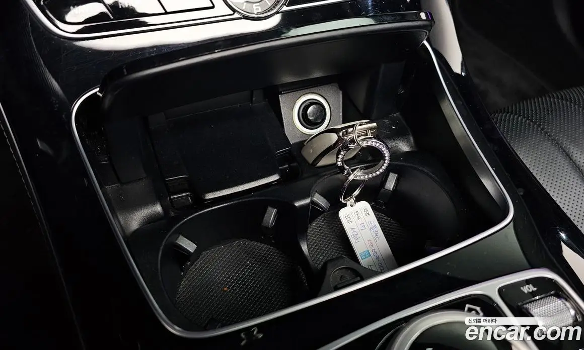 Mercedes-Benz E-Class 2016 2.0 автомат (гидро), фото 16 Mercedes-Benz E-Class 2016 2.0 автомат (гидро), фото 16