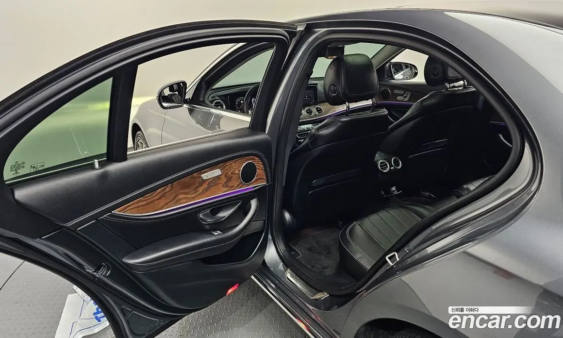Mercedes-Benz E-Class 2016 2.0 автомат (гидро), фото 20 Mercedes-Benz E-Class 2016 2.0 автомат (гидро), фото 20