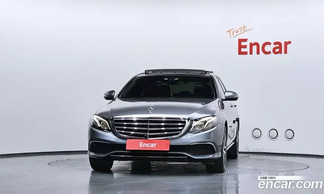 Mercedes-Benz E-Class 2016 2.0 автомат (гидро), миниатюра 3 Mercedes-Benz E-Class 2016 2.0 автомат (гидро), миниатюра 3
