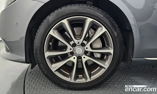 Mercedes-Benz E-Class 2016 2.0 автомат (гидро), миниатюра 5 Mercedes-Benz E-Class 2016 2.0 автомат (гидро), миниатюра 5