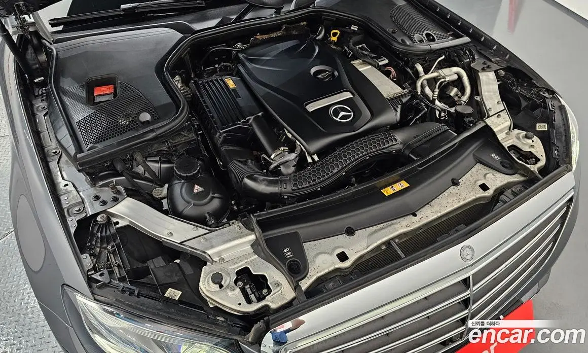 Mercedes-Benz E-Class 2016 2.0 автомат (гидро), фото 6 Mercedes-Benz E-Class 2016 2.0 автомат (гидро), фото 6