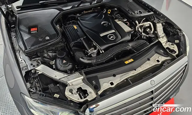 Mercedes-Benz E-Class 2016 2.0 автомат (гидро), миниатюра 6 Mercedes-Benz E-Class 2016 2.0 автомат (гидро), миниатюра 6