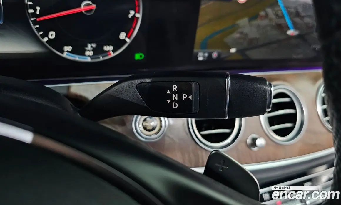 Mercedes-Benz E-Class 2016 2.0 автомат (гидро), фото 9 Mercedes-Benz E-Class 2016 2.0 автомат (гидро), фото 9