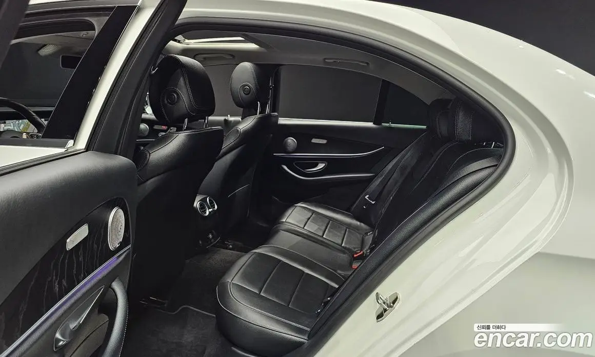 Mercedes-Benz E-Class 2016 1.9 автомат (гидро), фото 17 Mercedes-Benz E-Class 2016 1.9 автомат (гидро), фото 17