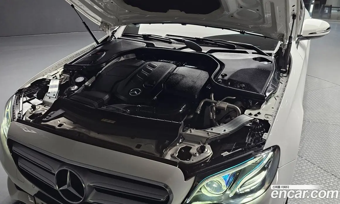 Mercedes-Benz E-Class 2016 1.9 автомат (гидро), фото 5 Mercedes-Benz E-Class 2016 1.9 автомат (гидро), фото 5