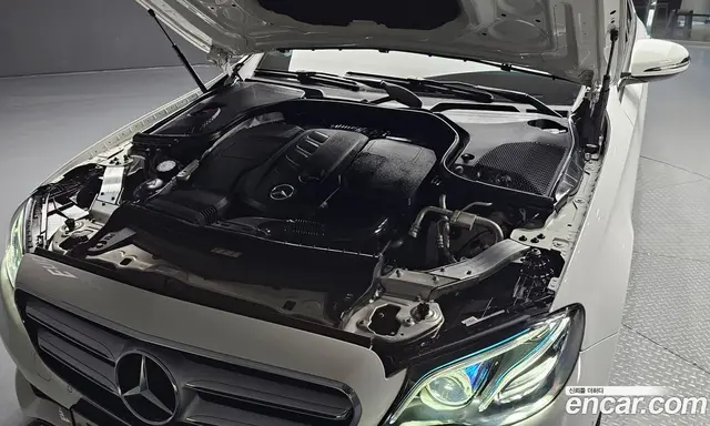 Mercedes-Benz E-Class 2016 1.9 автомат (гидро), миниатюра 5 Mercedes-Benz E-Class 2016 1.9 автомат (гидро), миниатюра 5