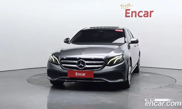 Mercedes-Benz E-Class 2018 2.0 автомат (гидро), миниатюра 2 Mercedes-Benz E-Class 2018 2.0 автомат (гидро), миниатюра 2