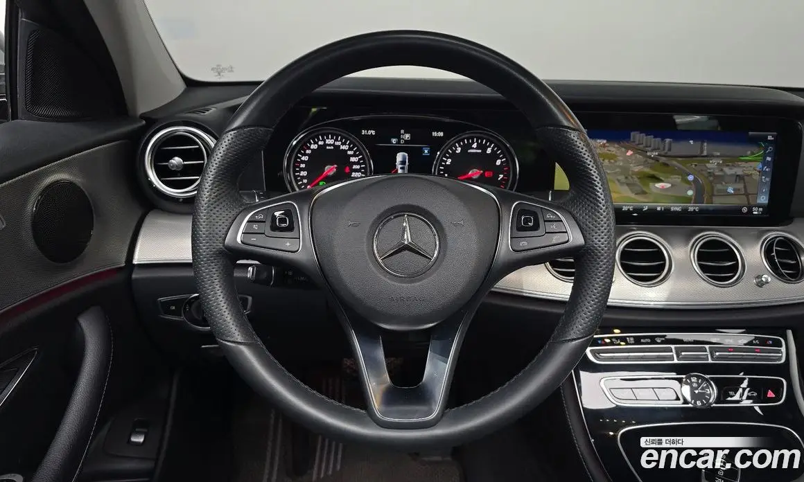 Mercedes-Benz E-Class 2018 2.0 автомат (гидро), фото 18 Mercedes-Benz E-Class 2018 2.0 автомат (гидро), фото 18