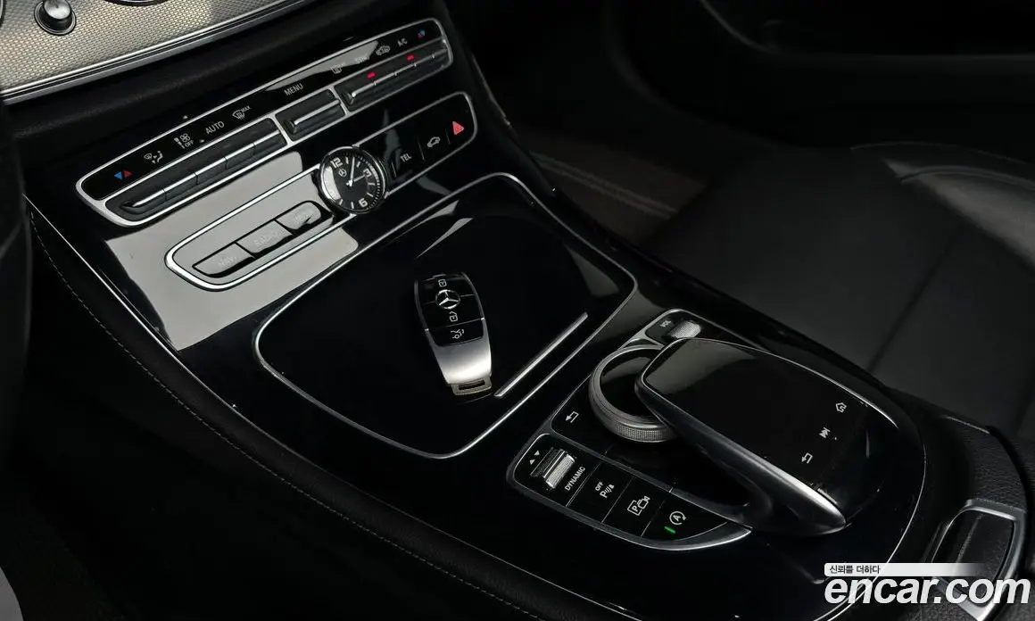 Mercedes-Benz E-Class 2018 2.0 автомат (гидро), фото 26 Mercedes-Benz E-Class 2018 2.0 автомат (гидро), фото 26