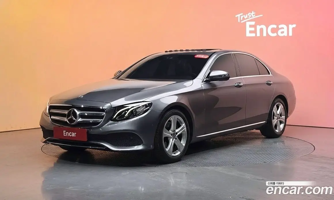 Mercedes-Benz E-Class 2018 2.0 автомат (гидро), фото 32 Mercedes-Benz E-Class 2018 2.0 автомат (гидро), фото 32