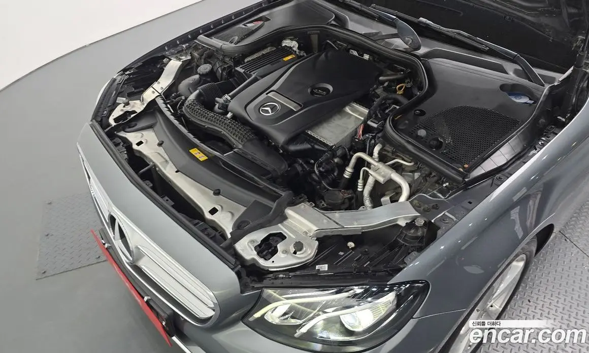 Mercedes-Benz E-Class 2018 2.0 автомат (гидро), фото 5 Mercedes-Benz E-Class 2018 2.0 автомат (гидро), фото 5