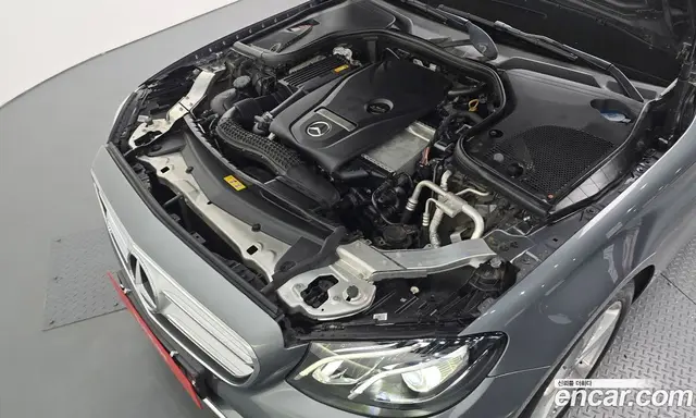 Mercedes-Benz E-Class 2018 2.0 автомат (гидро), миниатюра 5 Mercedes-Benz E-Class 2018 2.0 автомат (гидро), миниатюра 5