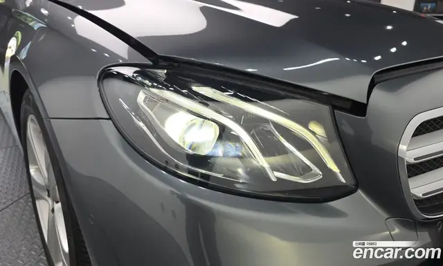 Mercedes-Benz E-Class 2018 2.0 автомат (гидро), миниатюра 7 Mercedes-Benz E-Class 2018 2.0 автомат (гидро), миниатюра 7