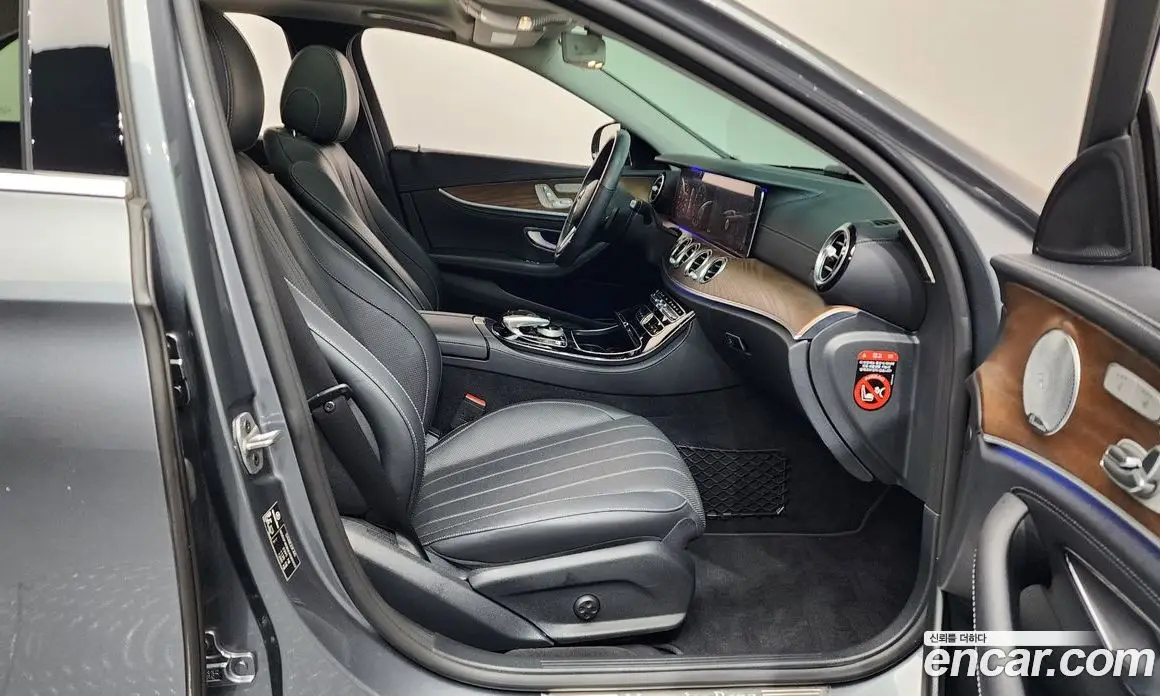 Mercedes-Benz E-Class 2019 2.0 автомат (гидро), фото 16 Mercedes-Benz E-Class 2019 2.0 автомат (гидро), фото 16