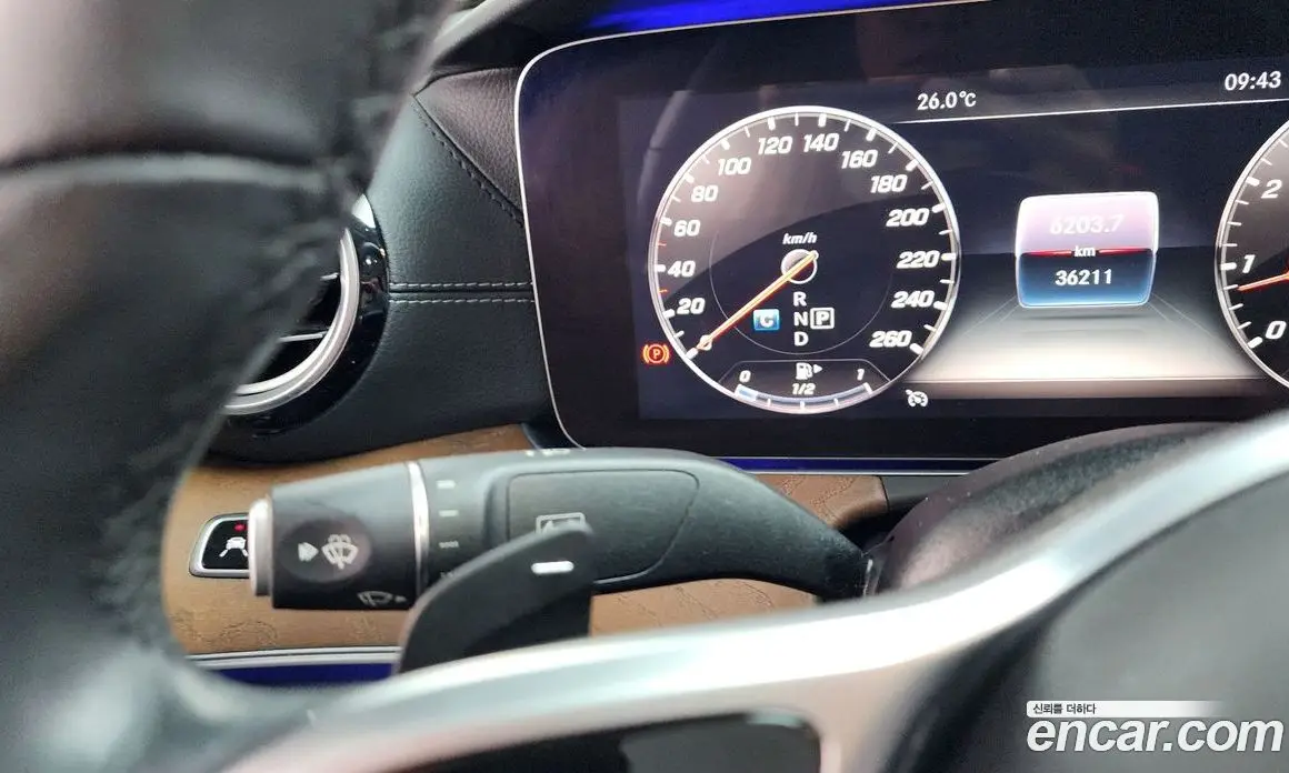 Mercedes-Benz E-Class 2019 2.0 автомат (гидро), фото 30 Mercedes-Benz E-Class 2019 2.0 автомат (гидро), фото 30