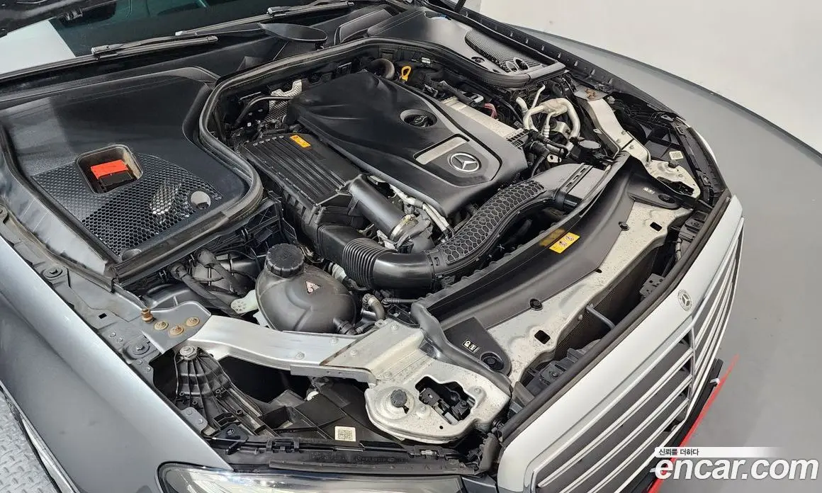 Mercedes-Benz E-Class 2019 2.0 автомат (гидро), фото 6 Mercedes-Benz E-Class 2019 2.0 автомат (гидро), фото 6