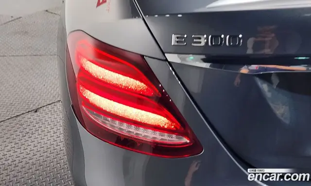 Mercedes-Benz E-Class 2019 2.0 автомат (гидро), миниатюра 9 Mercedes-Benz E-Class 2019 2.0 автомат (гидро), миниатюра 9