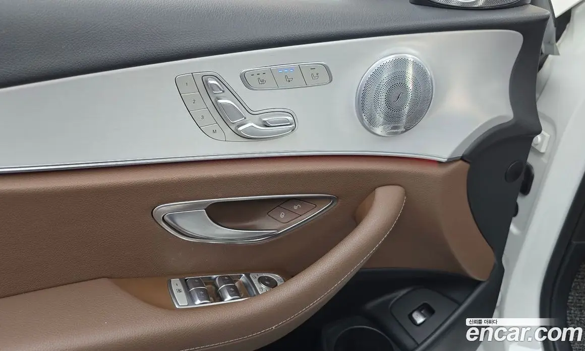 Mercedes-Benz E-Class 2020 2.0 автомат (гидро), фото 29 Mercedes-Benz E-Class 2020 2.0 автомат (гидро), фото 29