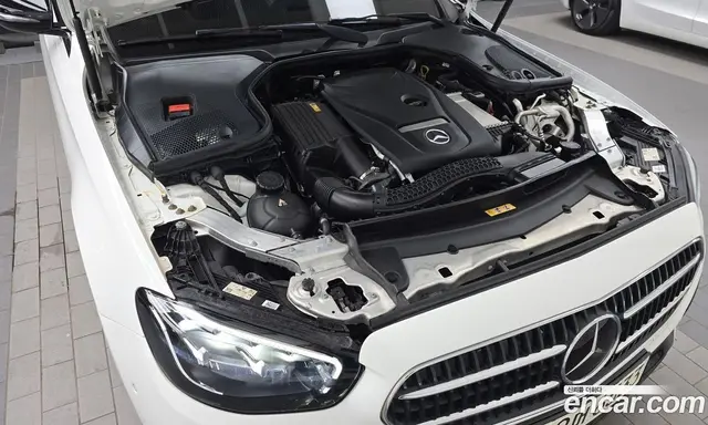 Mercedes-Benz E-Class 2020 2.0 автомат (гидро), миниатюра 6 Mercedes-Benz E-Class 2020 2.0 автомат (гидро), миниатюра 6