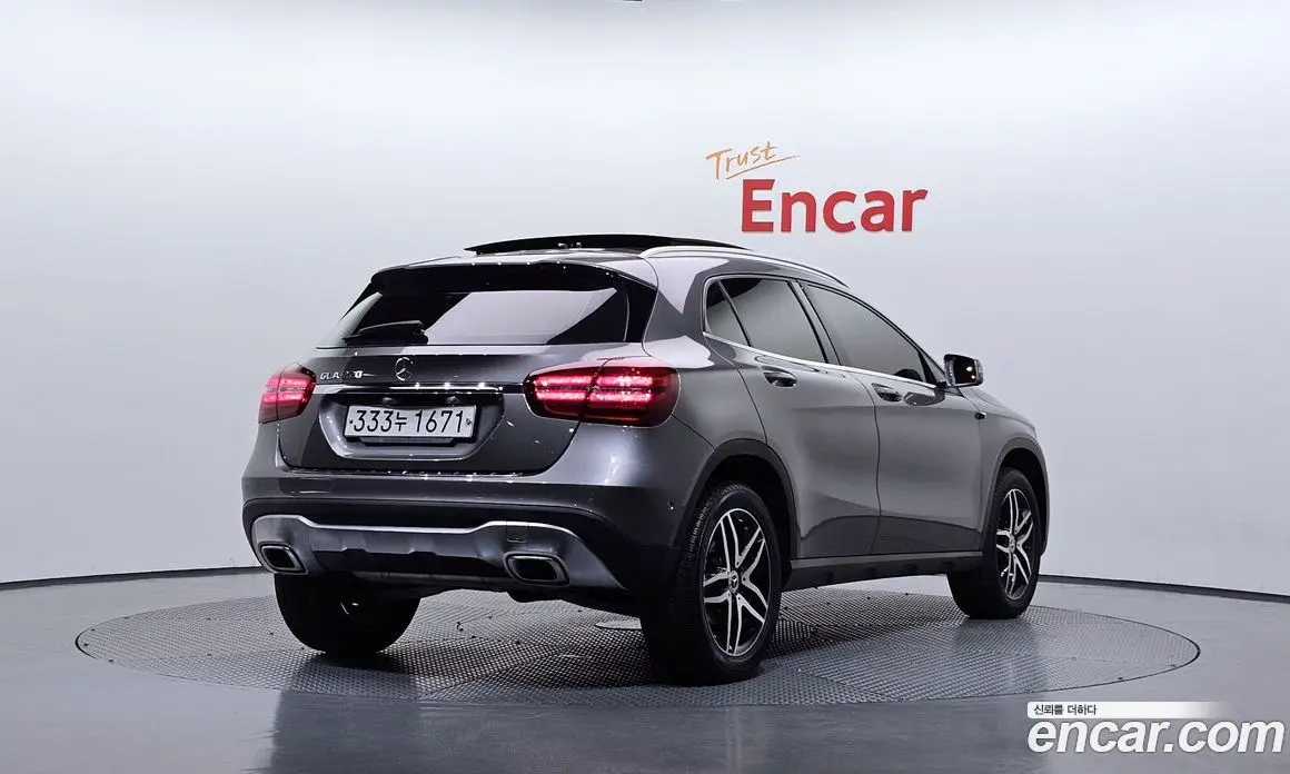 Mercedes-Benz GLA-Class 2019 2.0 автомат (гидро), фото 2 Mercedes-Benz GLA-Class 2019 2.0 автомат (гидро), фото 2