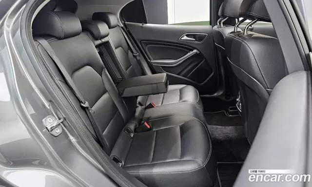 Mercedes-Benz GLA-Class 2019 2.0 автомат (гидро), миниатюра 11 Mercedes-Benz GLA-Class 2019 2.0 автомат (гидро), миниатюра 11
