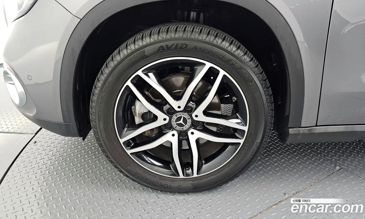 Mercedes-Benz GLA-Class 2019 2.0 автомат (гидро), фото 5 Mercedes-Benz GLA-Class 2019 2.0 автомат (гидро), фото 5