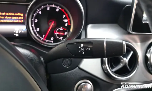 Mercedes-Benz GLA-Class 2019 2.0 автомат (гидро), миниатюра 12