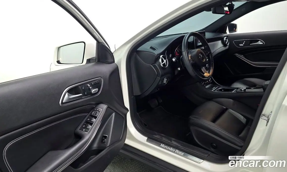 Mercedes-Benz GLA-Class 2019 2.0 автомат (гидро), фото 13 Mercedes-Benz GLA-Class 2019 2.0 автомат (гидро), фото 13