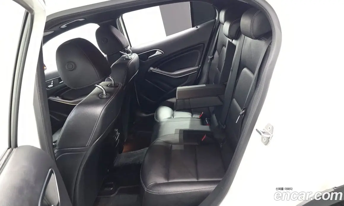 Mercedes-Benz GLA-Class 2019 2.0 автомат (гидро), фото 18 Mercedes-Benz GLA-Class 2019 2.0 автомат (гидро), фото 18
