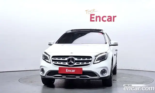 Mercedes-Benz GLA-Class 2019 2.0 автомат (гидро), миниатюра 3 Mercedes-Benz GLA-Class 2019 2.0 автомат (гидро), миниатюра 3